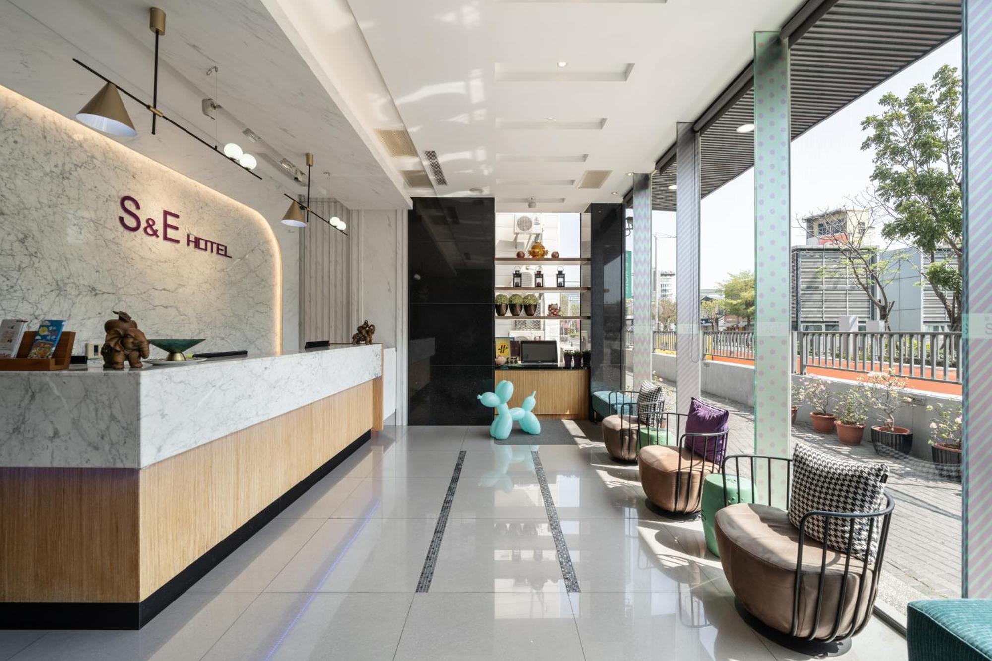 S&E Hotel Tajnan Kültér fotó